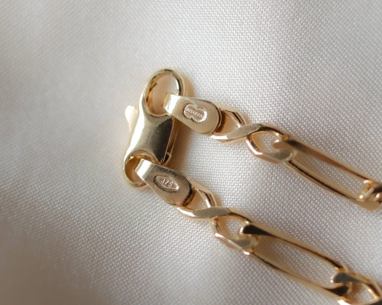 9ct gold fancy figaro link bracelet