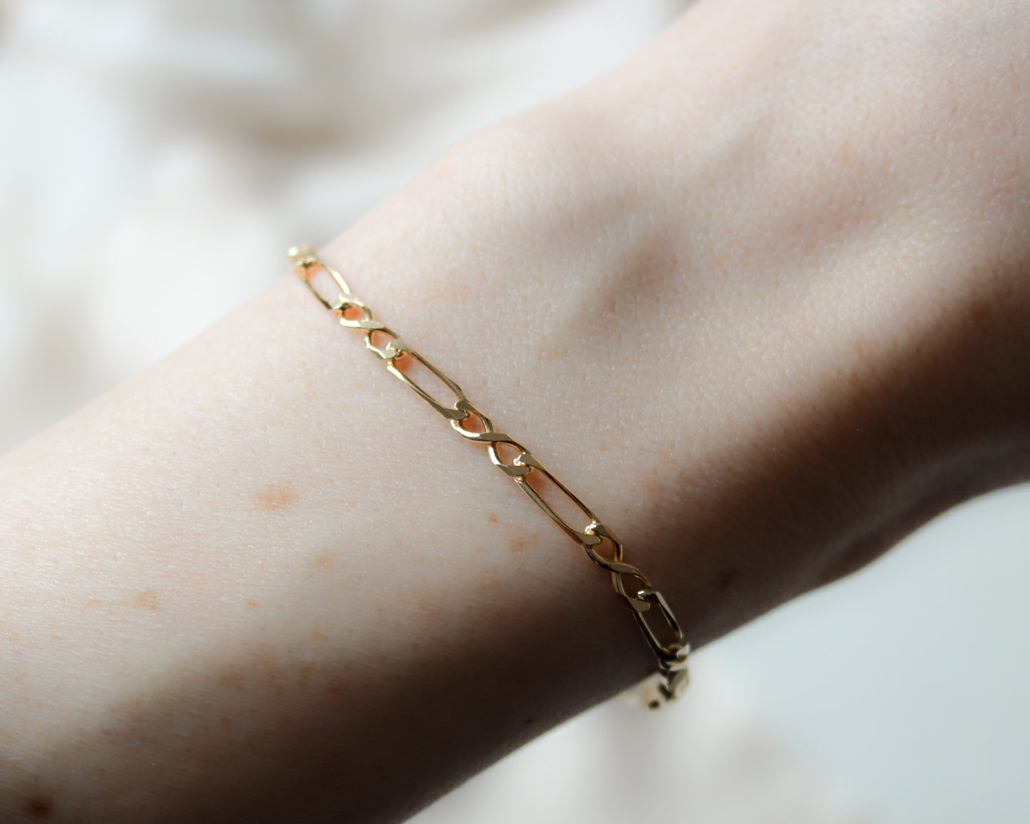 9ct gold fancy figaro link bracelet