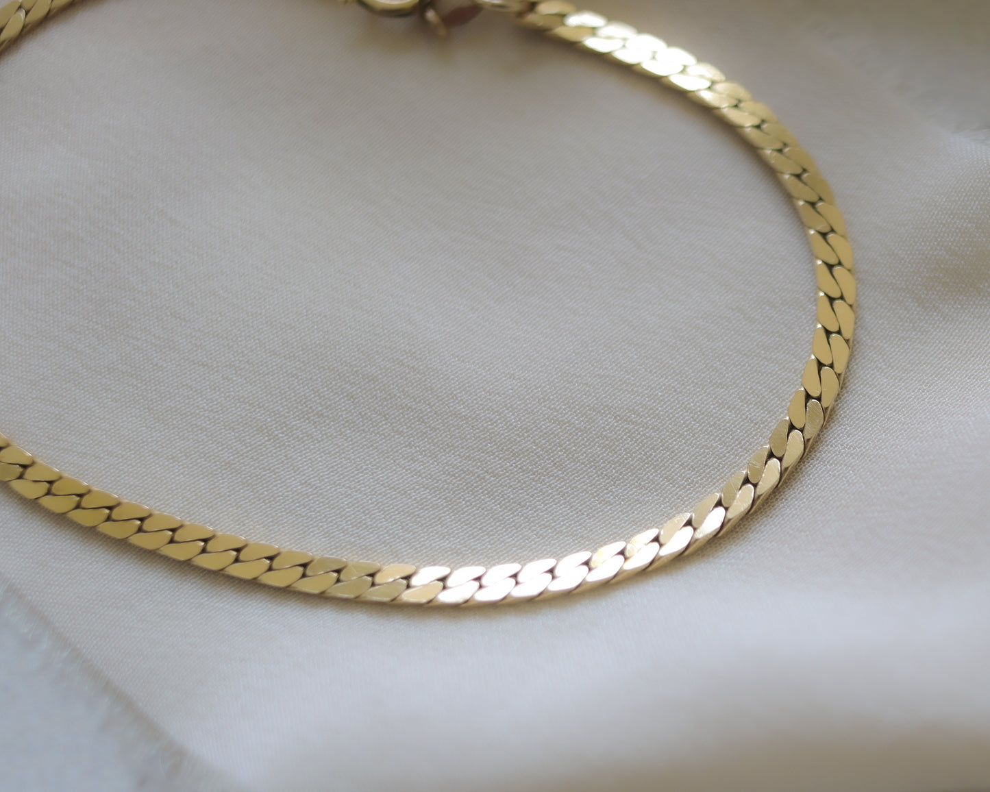 Flat 9ct flat cuban link bracelet