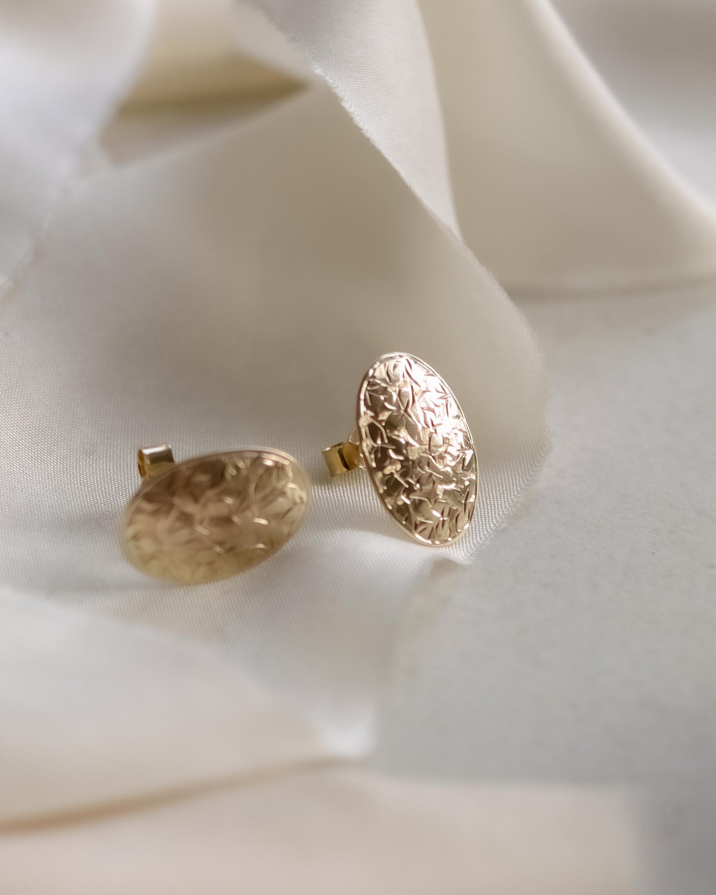 9ct Gold foliage engraved earrings