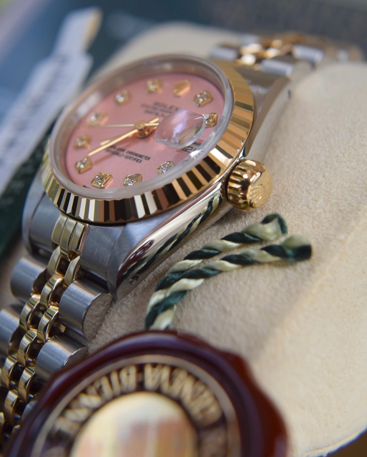 Rolex Datejust 26mm 18ct Yellow Gold & Steel – Pink Sunburst Dial
