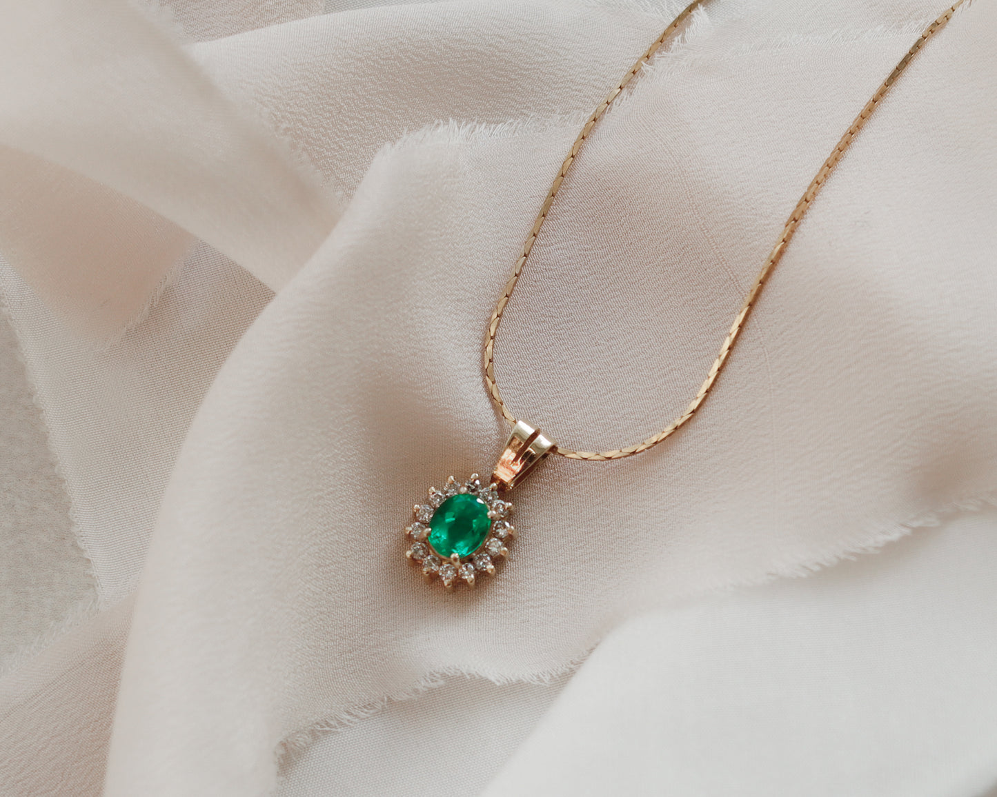 Vintage 18ct Yellow Gold Emerald & Diamond Pendant - excluding chain