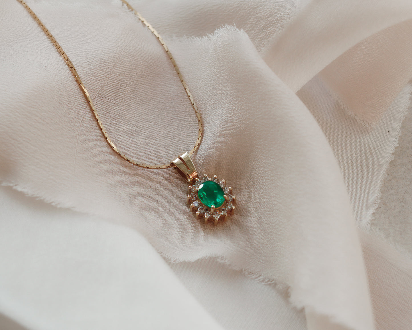 Vintage 18ct Yellow Gold Emerald & Diamond Pendant - excluding chain