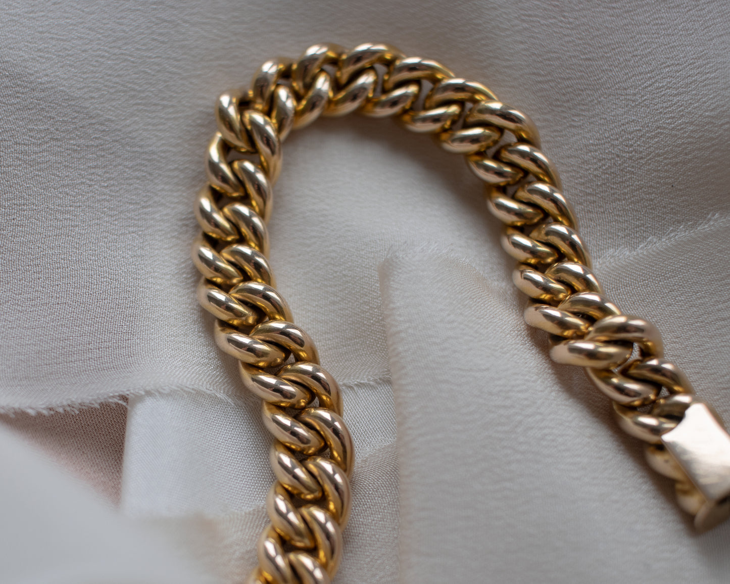 Victorian Curb Link Bracelet – 15ct Gold, Original Box