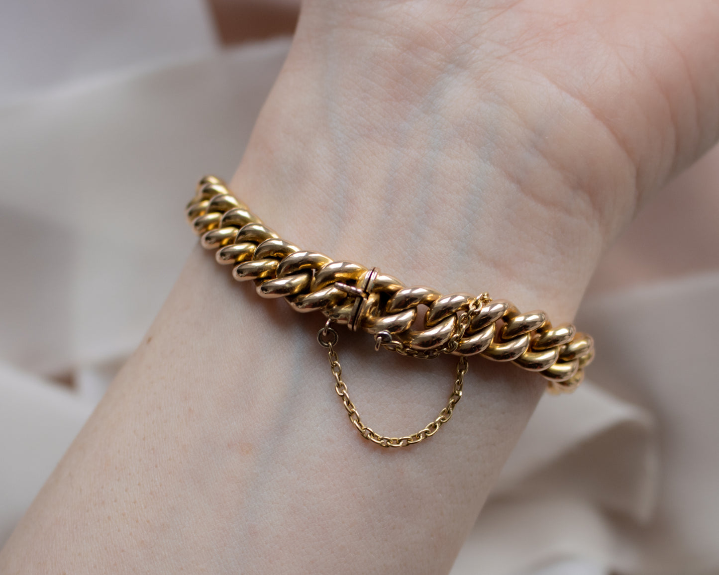 Victorian Curb Link Bracelet – 15ct Gold, Original Box