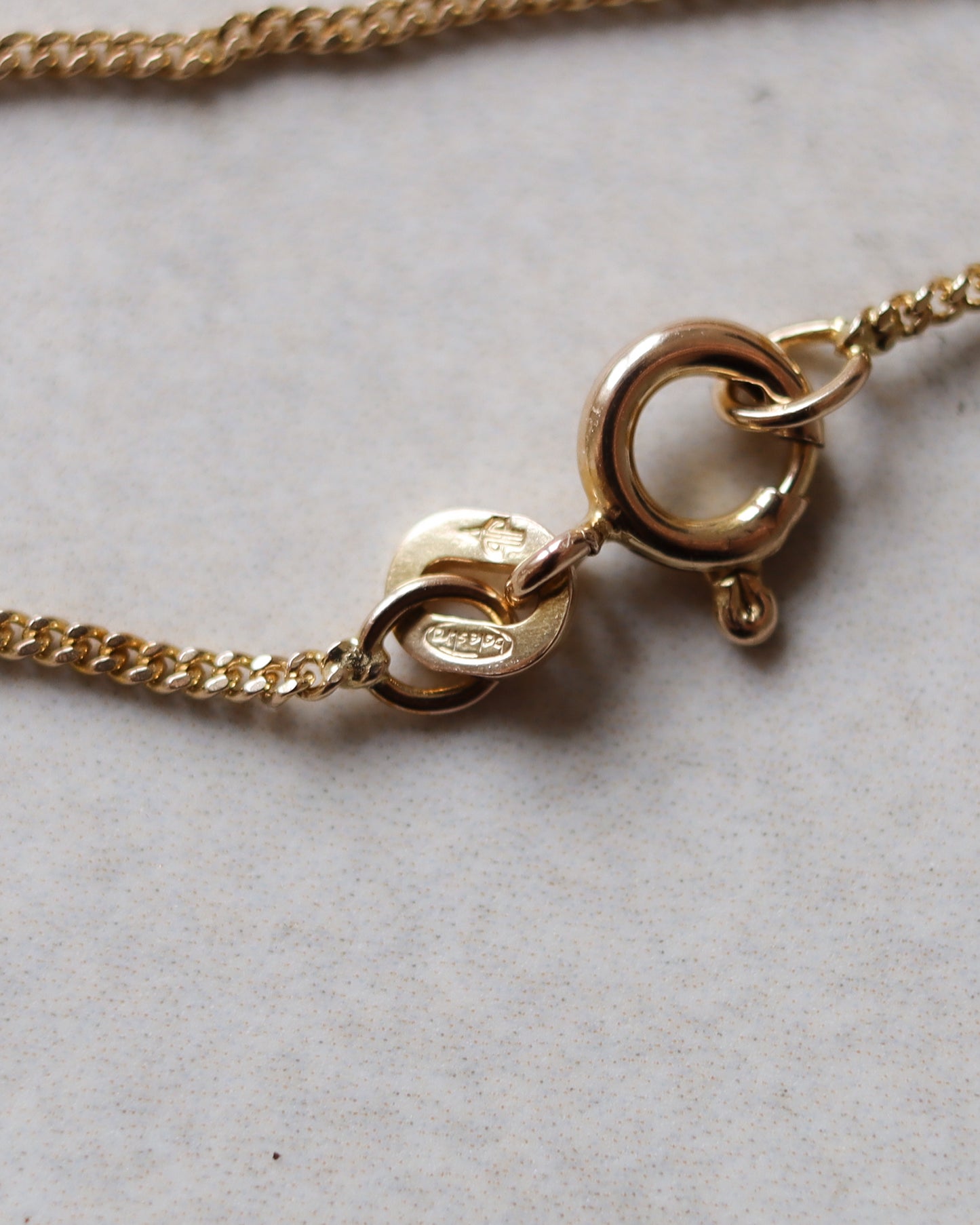 9ct gold baton and chain link necklace