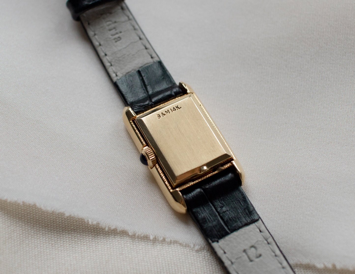 Extremely Rare Baume & Mercier for Tiffany & Co.  Art Deco Ladies 14k Gold Wristwatch - 1938–1943