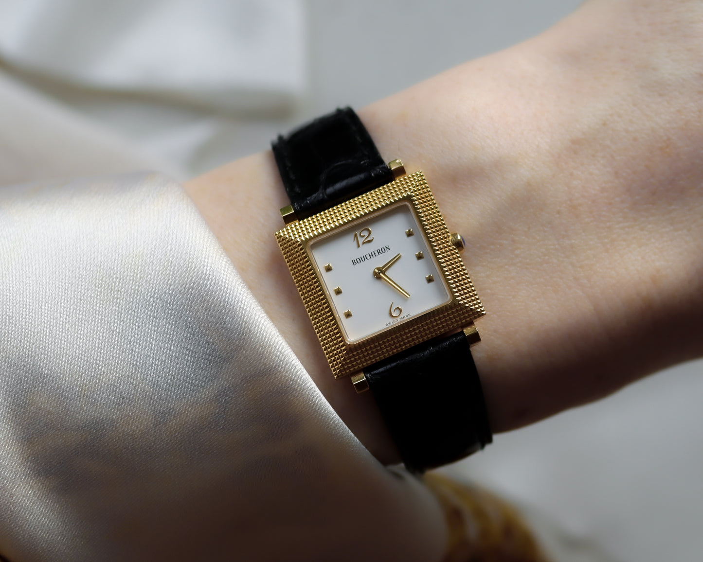 Boucheron Carrée Wristwatch – 18ct Gold with Clous de Paris