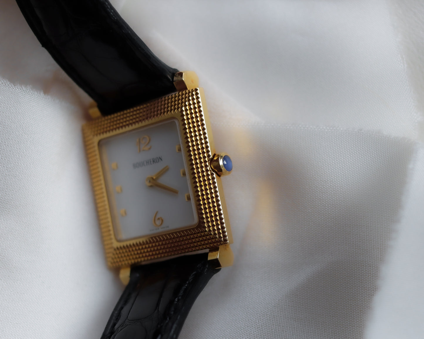 Boucheron Carrée Wristwatch – 18ct Gold with Clous de Paris