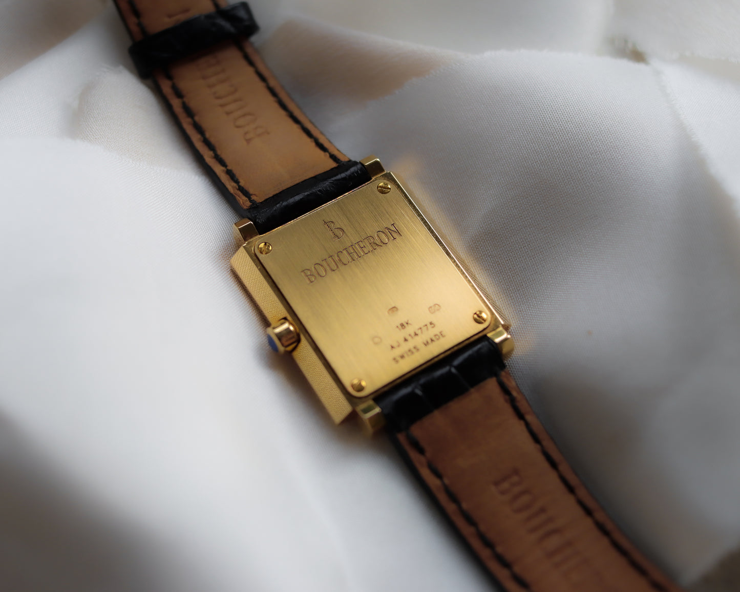 Boucheron Carrée Wristwatch – 18ct Gold with Clous de Paris