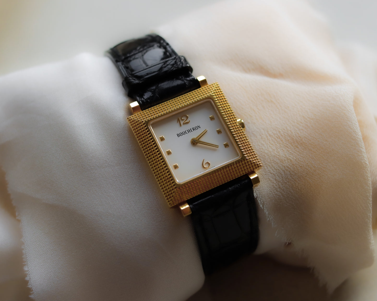 Boucheron Carrée Wristwatch – 18ct Gold with Clous de Paris