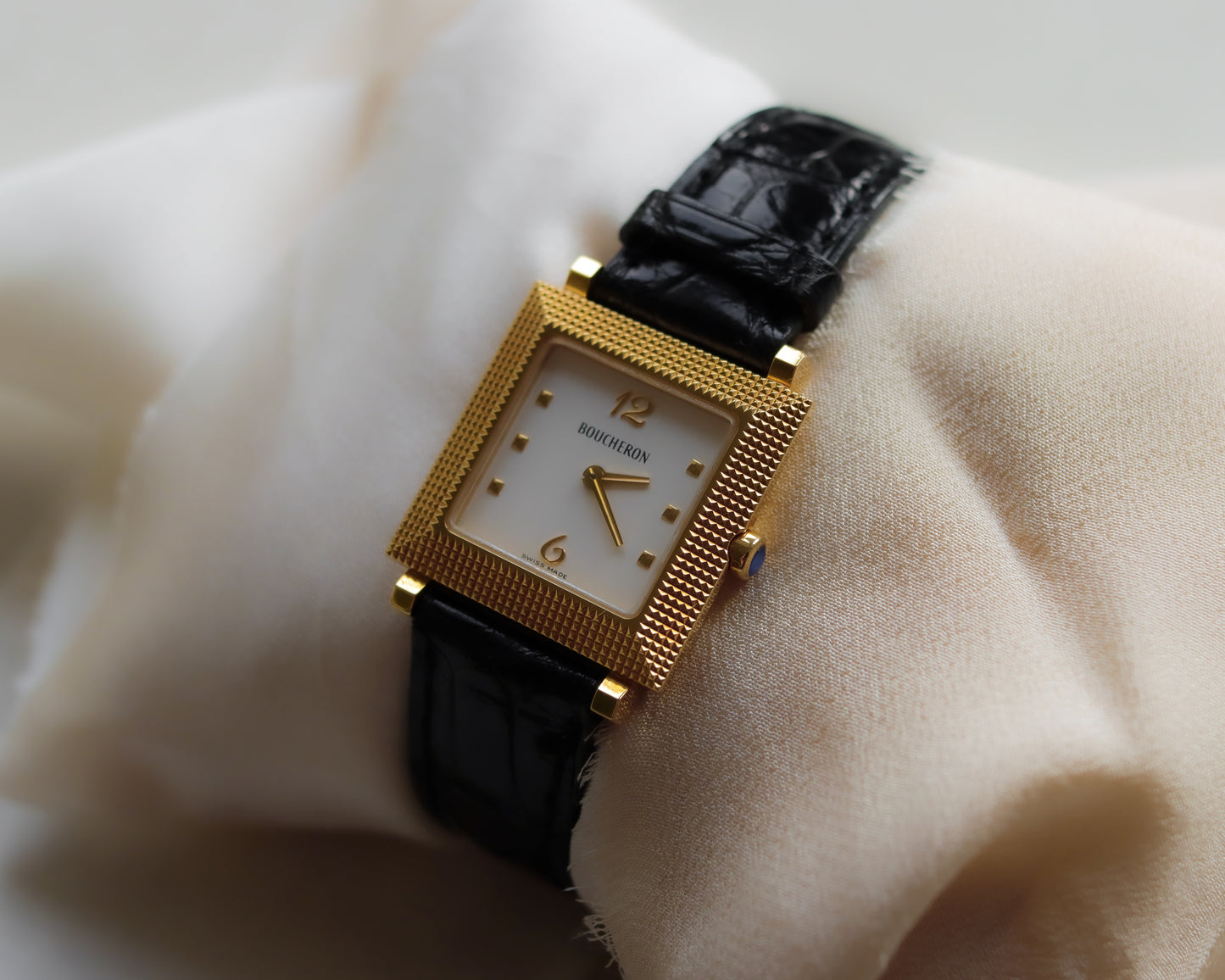 Boucheron Carrée Wristwatch – 18ct Gold with Clous de Paris