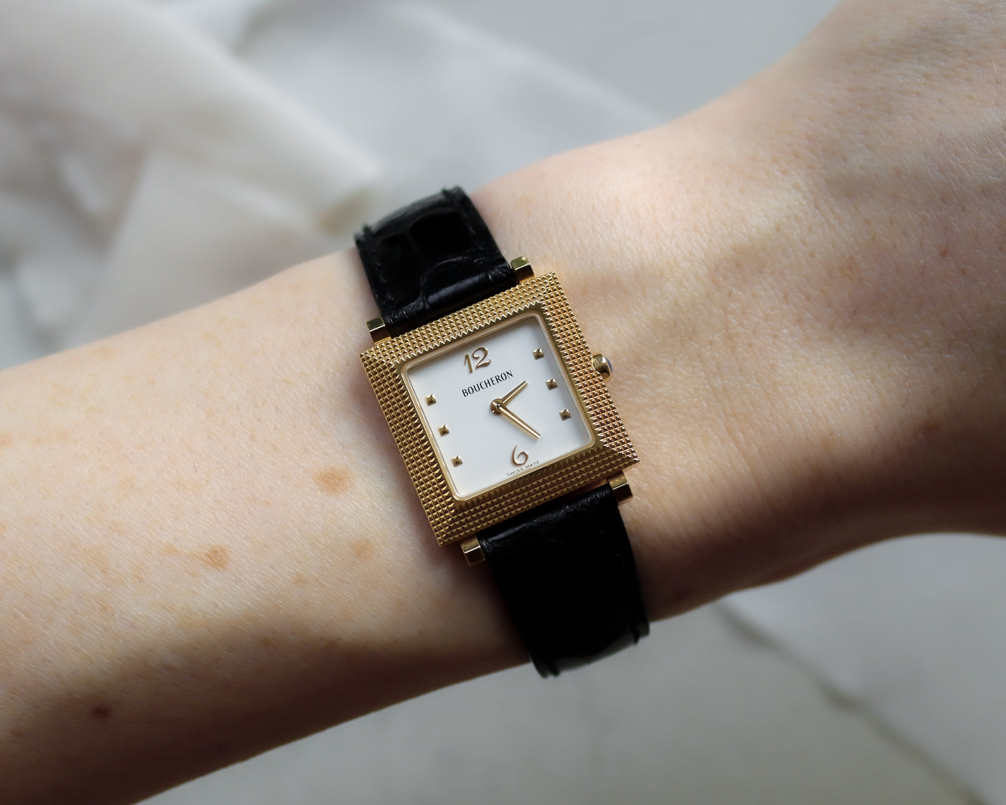 Boucheron Carrée Wristwatch – 18ct Gold with Clous de Paris