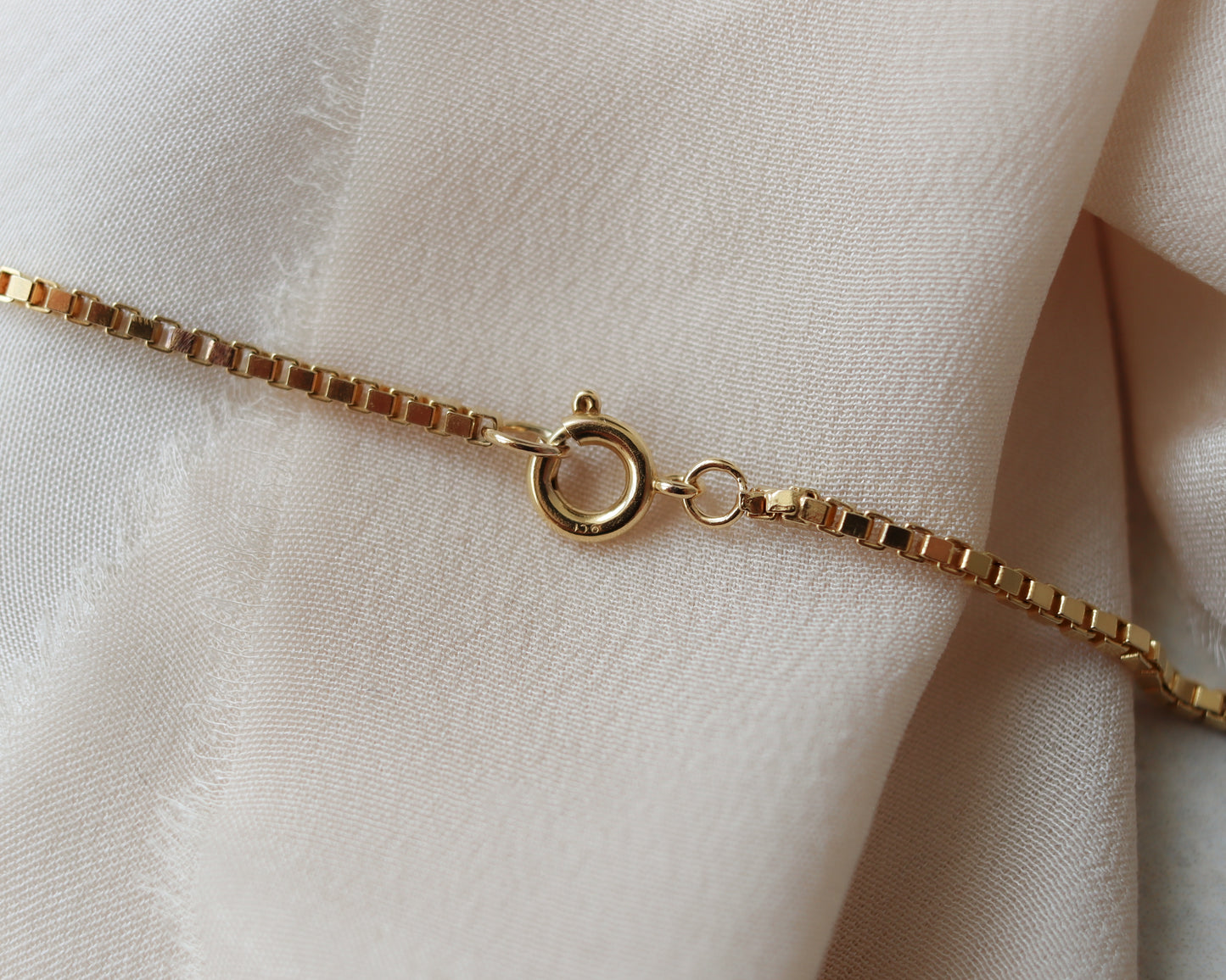 9ct gold box link long chain necklace