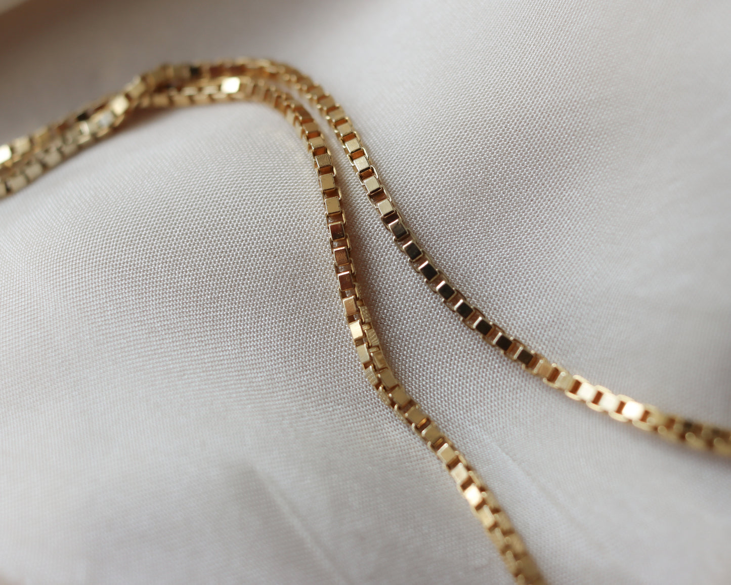 9ct gold box link long chain necklace