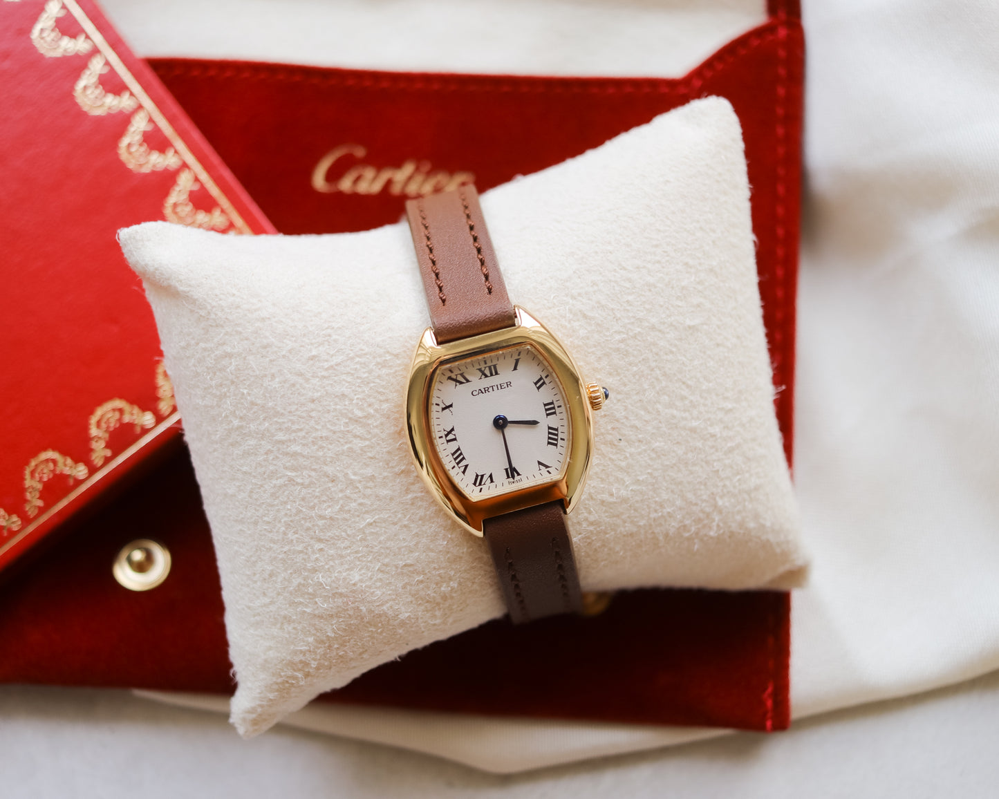 Rare Cartier Tortue Model 1945 in 18ct Yellow Gold - 1995
