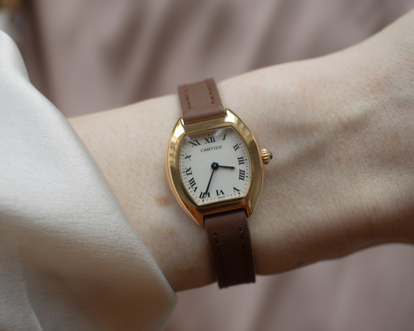 Rare Cartier Tortue Model 1945 in 18ct Yellow Gold - 1995