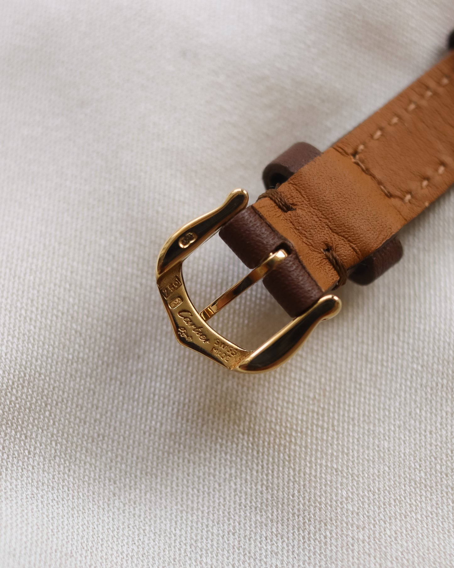 Rare Cartier Tortue Model 1945 in 18ct Yellow Gold - 1995