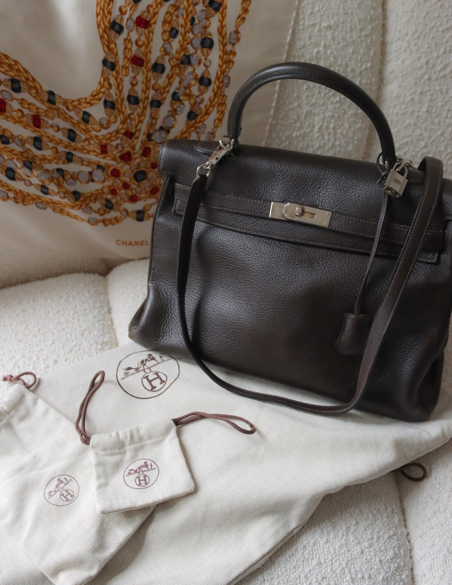 Remaining 1/2 Hermès Kelly 35 Retourne in Chocolate Brown Leather - 2007