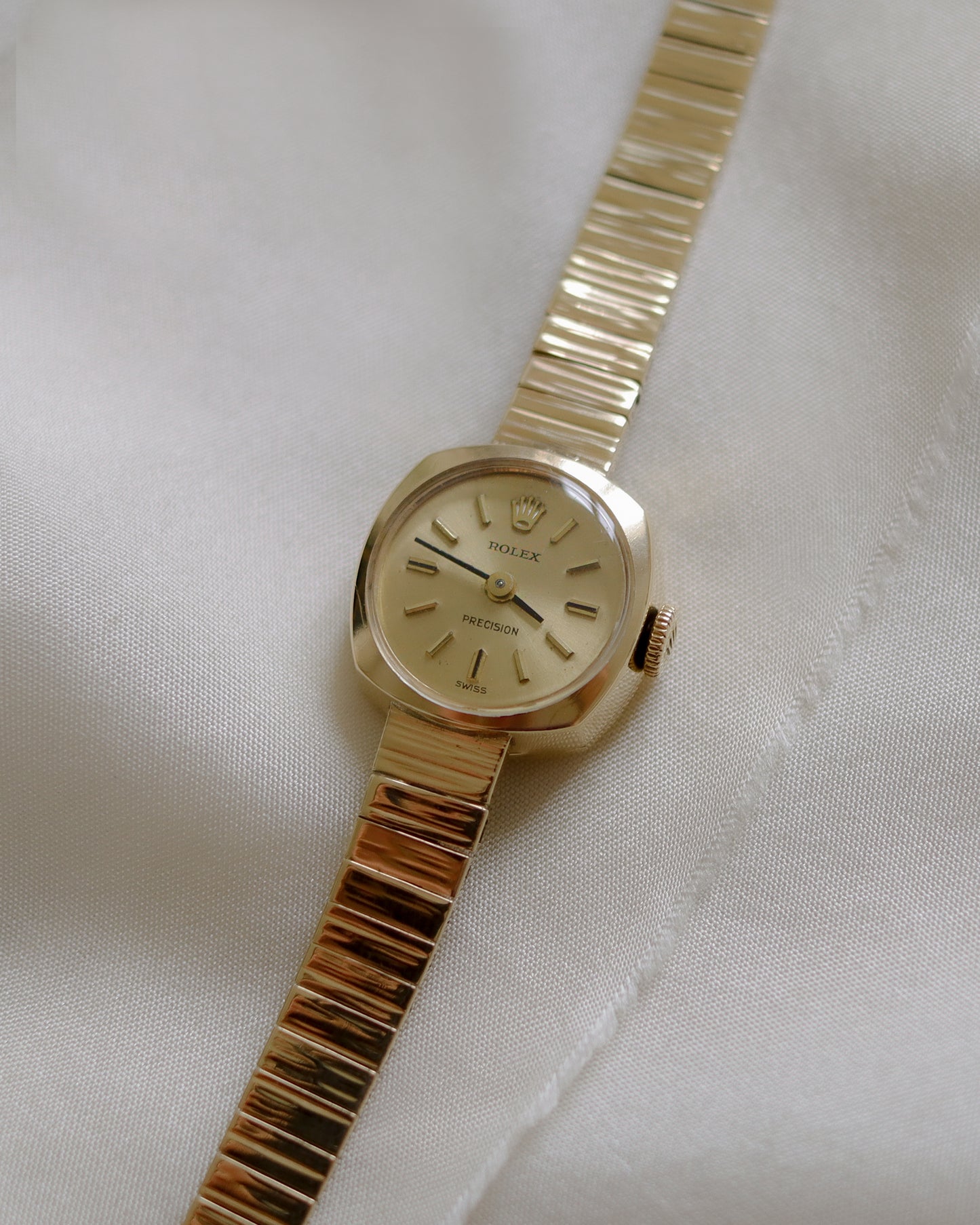 Rolex ladies solid gold wrist watch