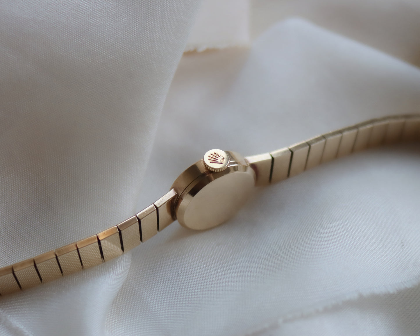 Ladies Rolex Precision Wristwatch in 9ct gold with silver dial - 1961