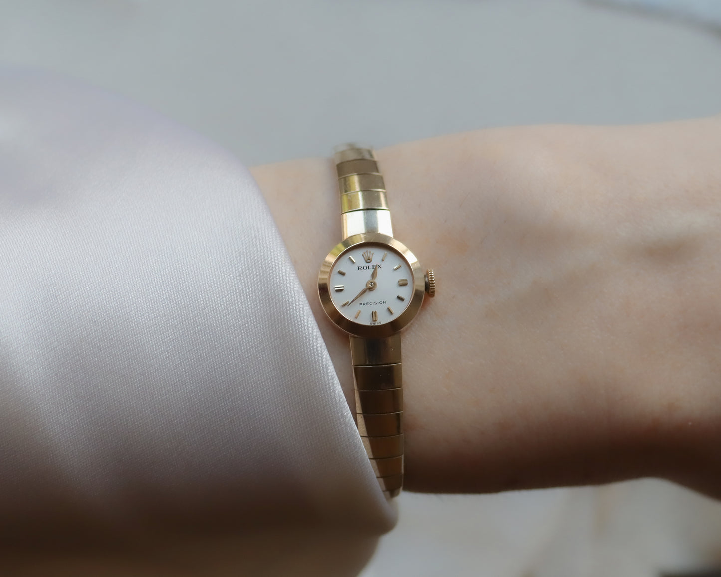 Ladies Rolex Precision Wristwatch in 9ct gold with silver dial - 1961