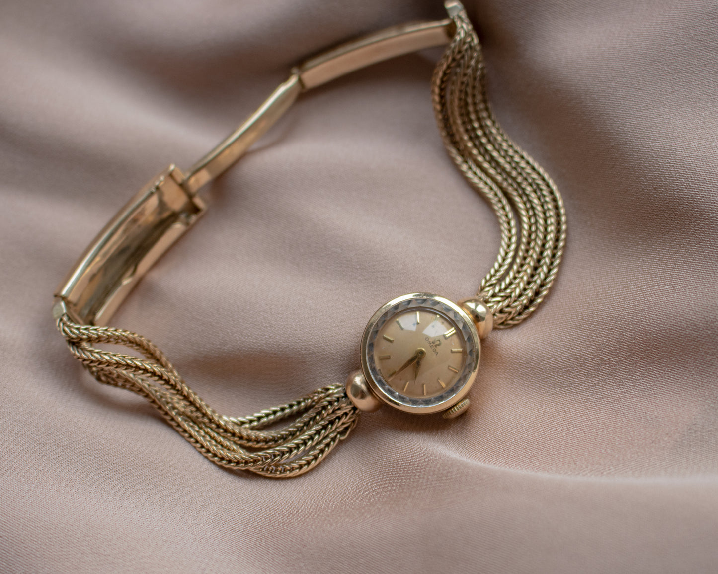 Vintage Omega Ladies Dress Watch With Wheat Link Strap - 1960