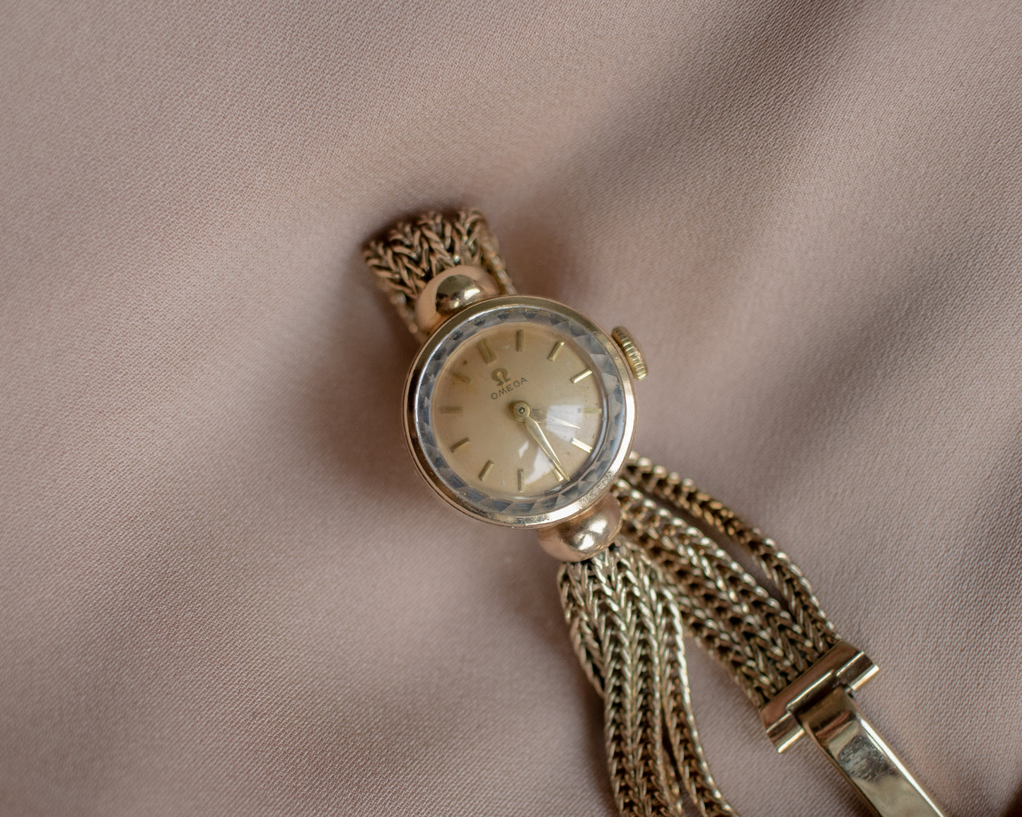 Vintage Omega Ladies Dress Watch With Wheat Link Strap - 1960