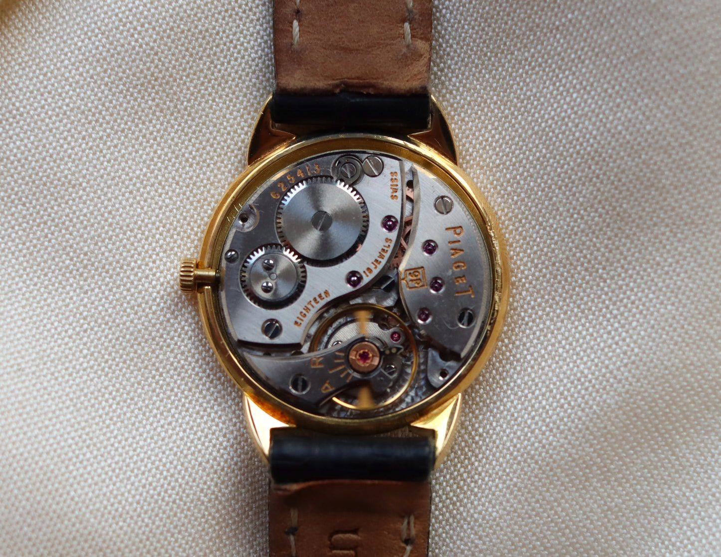 Piaget Ultra-Thin Dress Watch in 18ct gold - Early 1960s