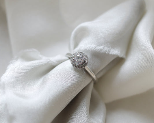 Stunning Vintage Platinum Diamond Ring UK H 1/2