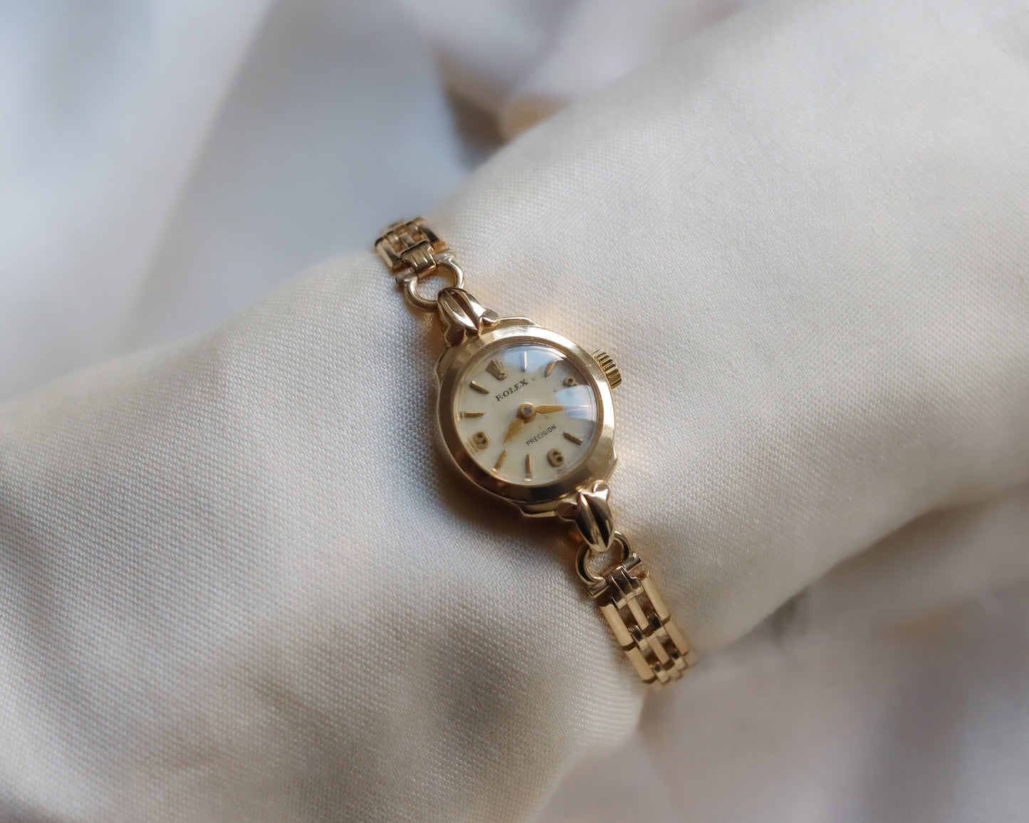Vintage Rolex Ladies’ 9ct Gold Wristwatch - c. late 1940