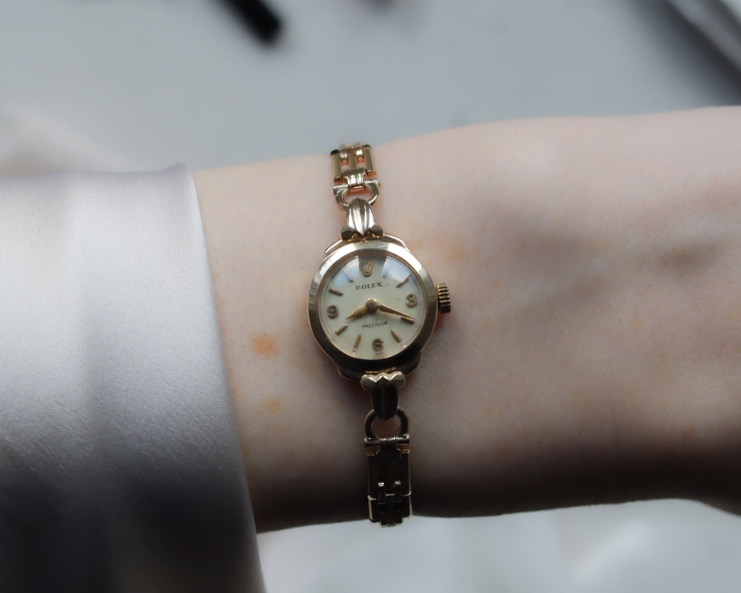 Vintage Rolex Ladies’ 9ct Gold Wristwatch - c. late 1940