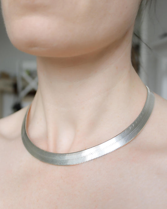 Retro sterling silver herringbone necklace