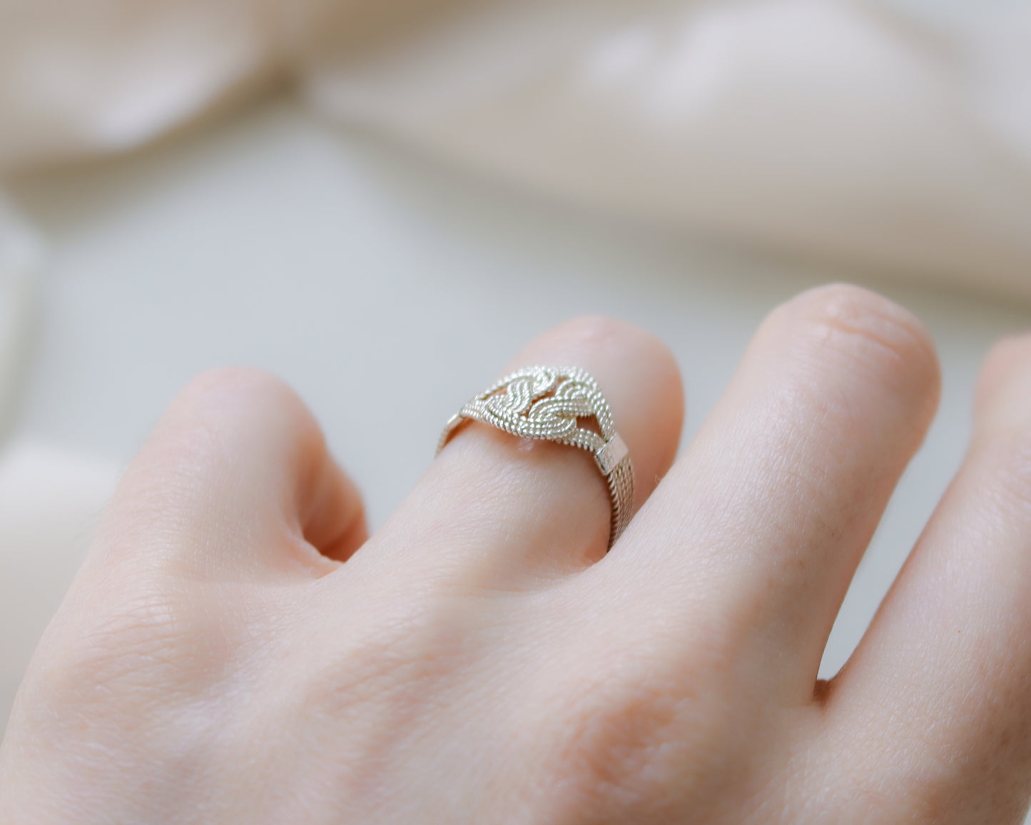 Vintage silver knot ring in UK M 1/2