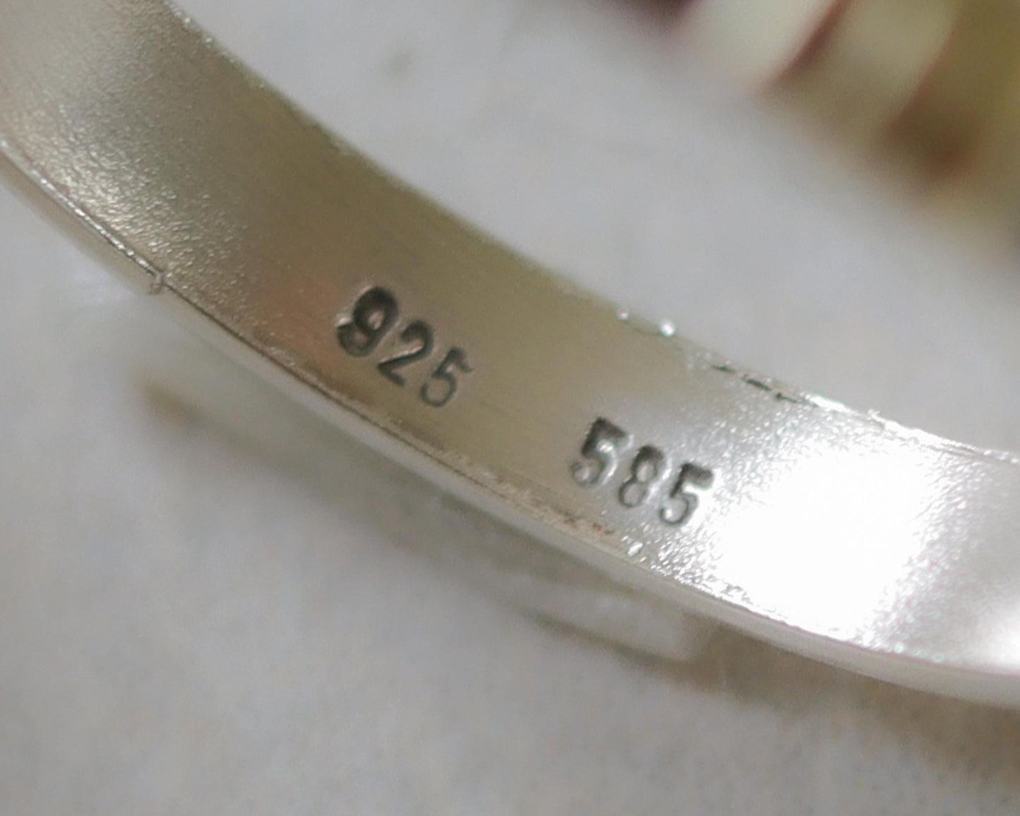 Sterling silver and 14ct yellow gold band UK S 1/2