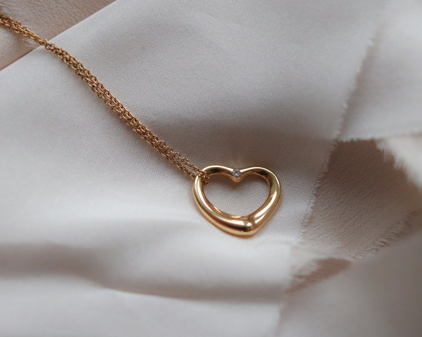 Tiffany & Co. Elsa Peretti 18ct Yellow Gold Open Heart Diamond Necklace – 16″ circa 1998
