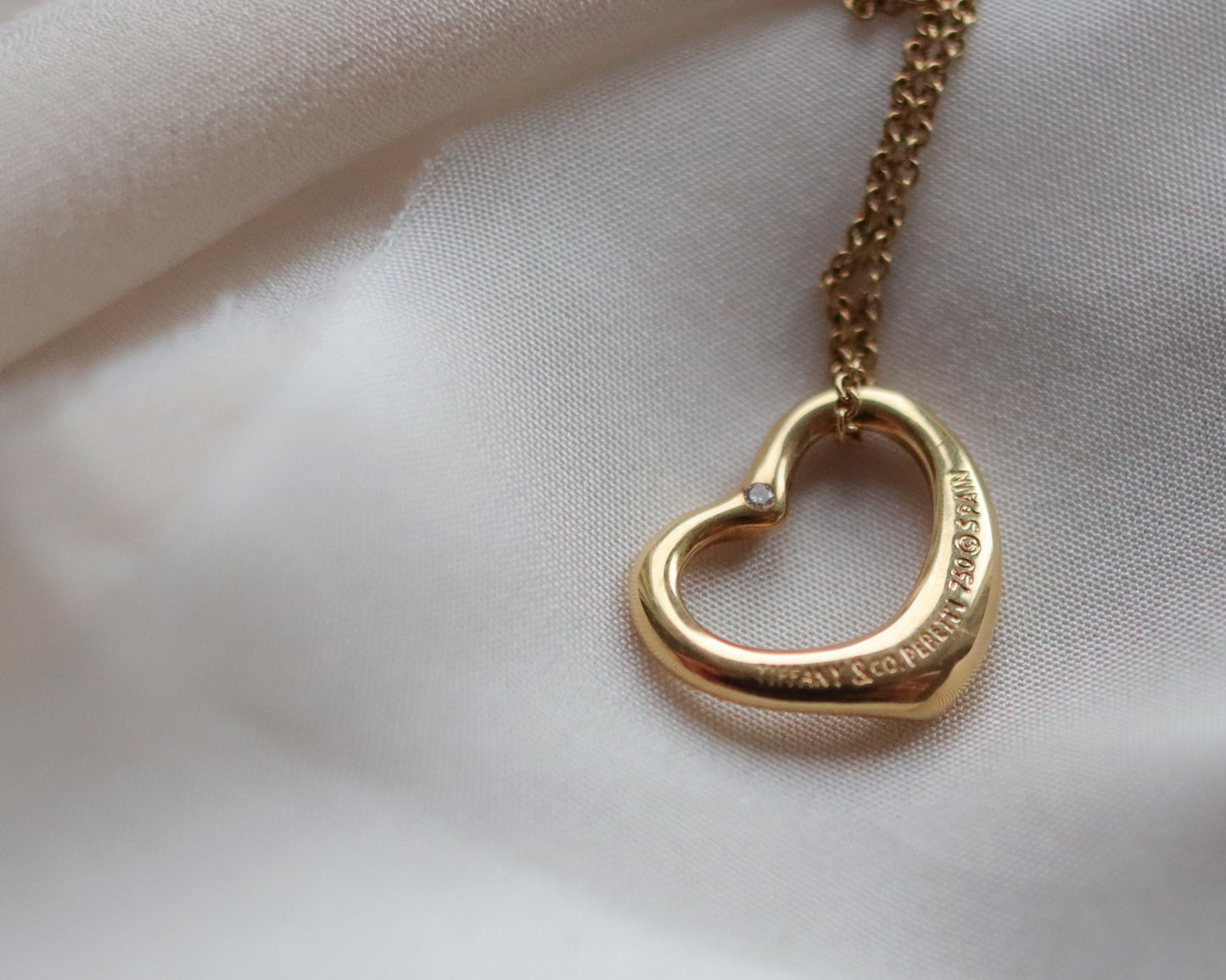 Tiffany & Co. Elsa Peretti 18ct Yellow Gold Open Heart Diamond Necklace – 16″ circa 1998