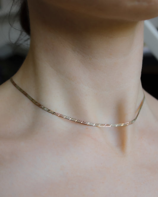 Vintage 9ct tri-gold herringbone necklace chain