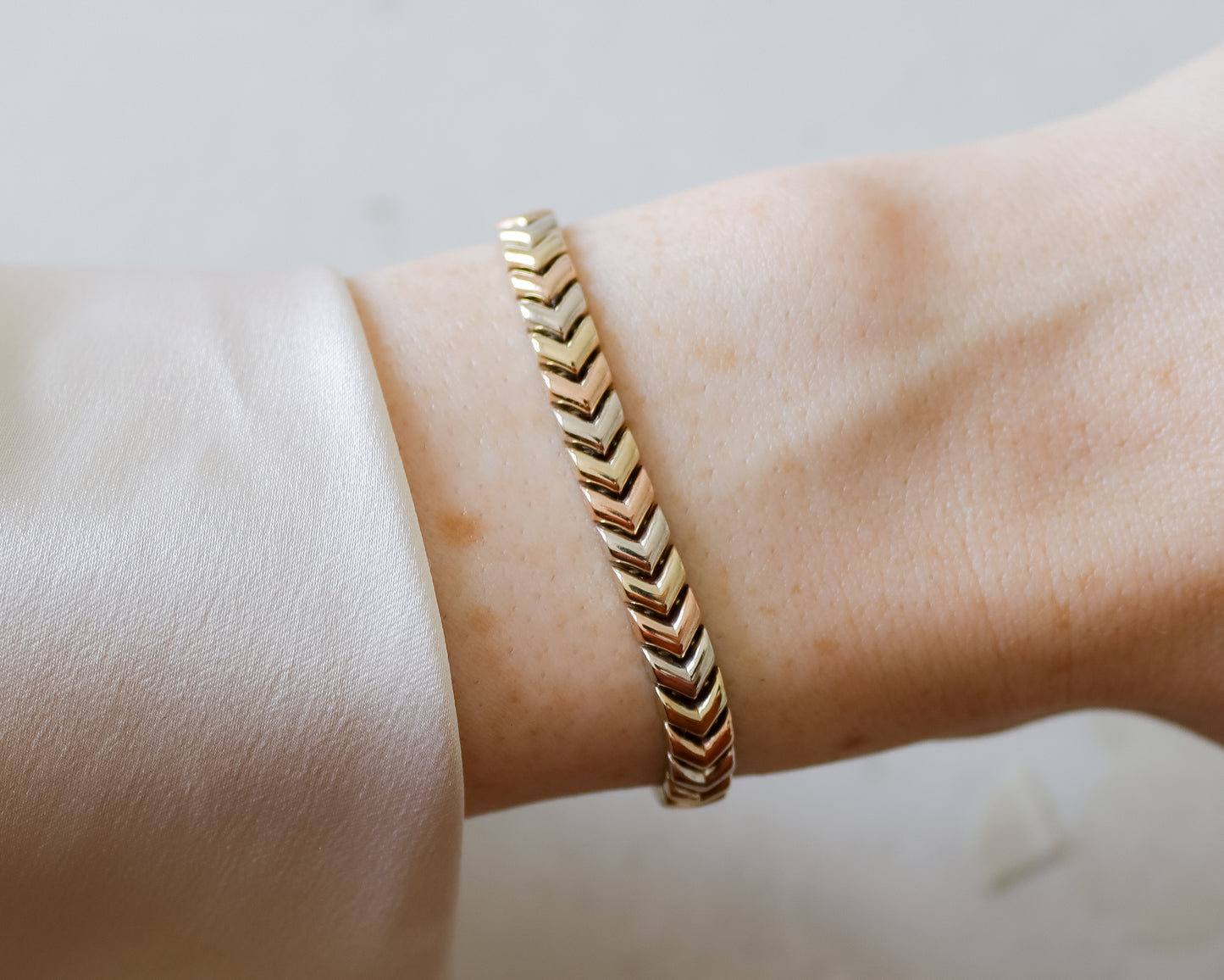 Vintage 1997 9ct Tri-Colour Gold Chevron Bracelet - 13g