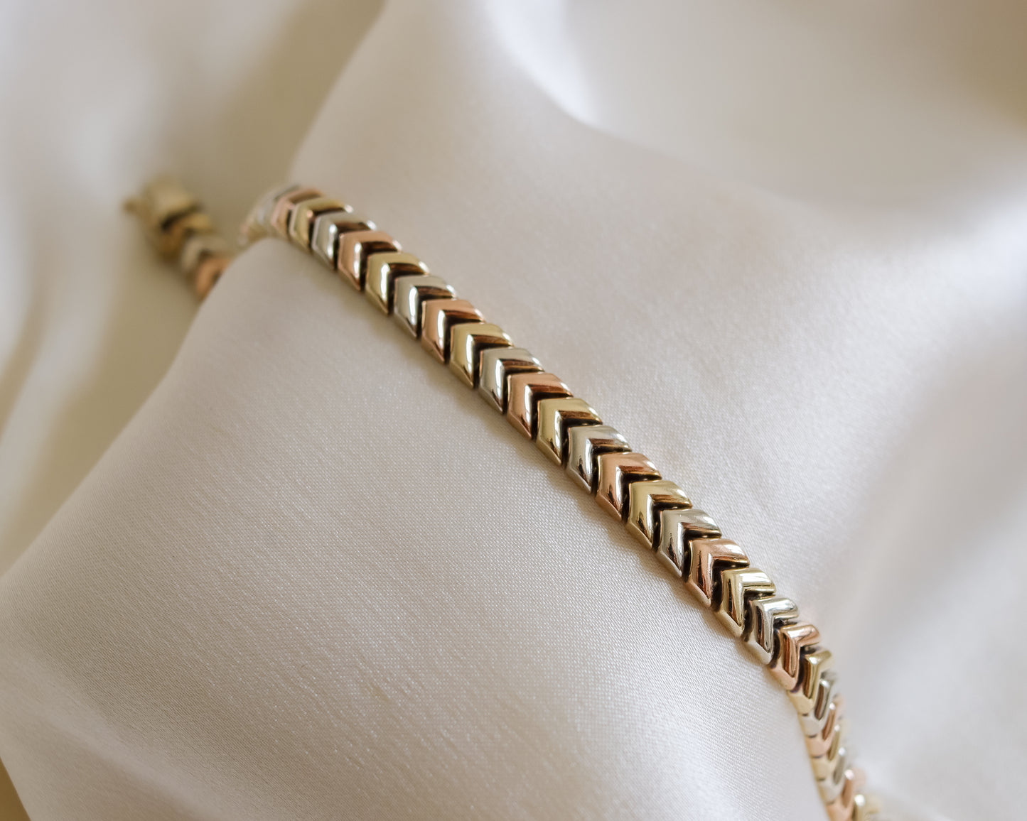 Vintage 1997 9ct Tri-Colour Gold Chevron Bracelet - 13g