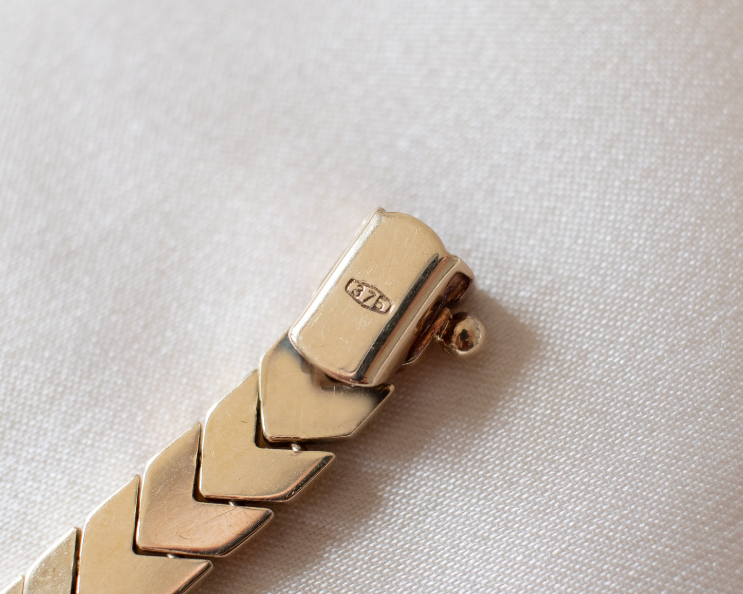 Vintage 1997 9ct Tri-Colour Gold Chevron Bracelet - 13g