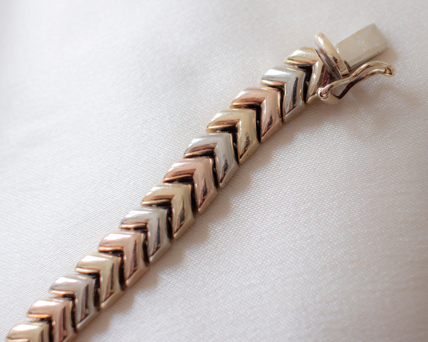Vintage 1997 9ct Tri-Colour Gold Chevron Bracelet - 13g